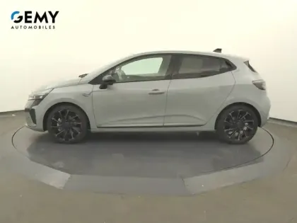 Photo 33 Renault Clio  E-Tech full hybrid 145