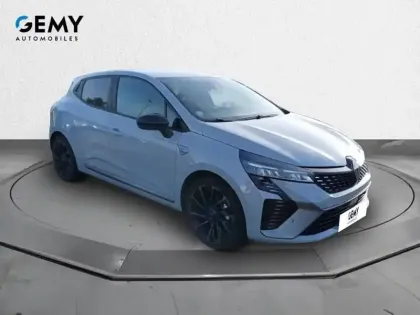 Photo 2 Renault Clio  E-Tech full hybrid 145