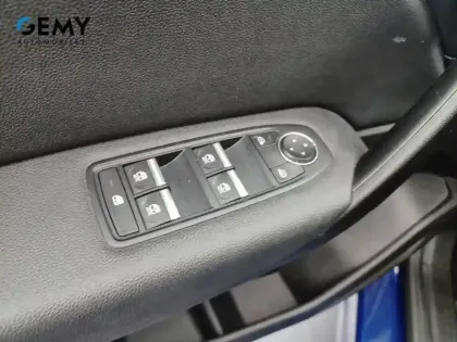 Photo 30 Renault Captur  mild hybrid 160 EDC