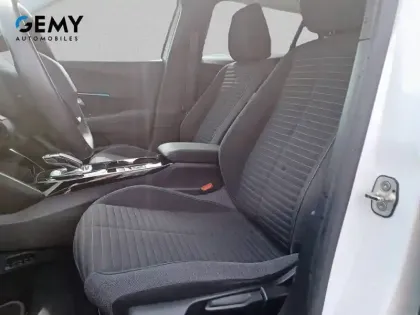Photo 8 Peugeot 2008  Electrique 136 ch