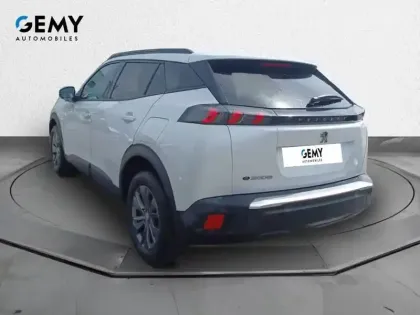 Photo 6 Peugeot 2008  Electrique 136 ch