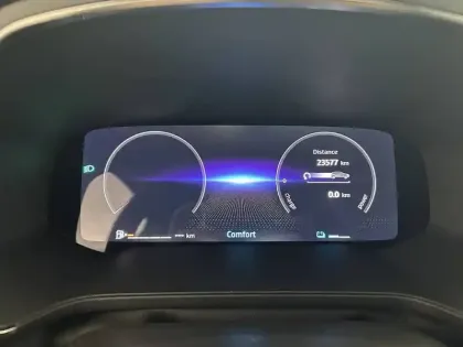 Photo 25 Renault Captur  E-Tech full hybrid 145 ch