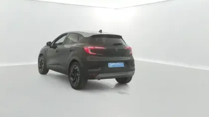 Photo 11 Renault Captur  E-Tech full hybrid 145 ch