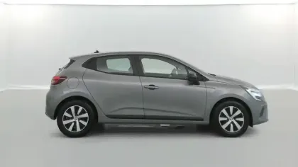 Photo 5 Renault Clio  E-Tech full hybrid 145