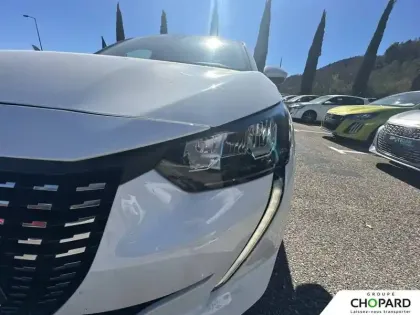 Photo 21 Peugeot 208  PureTech 100 S&S EAT8