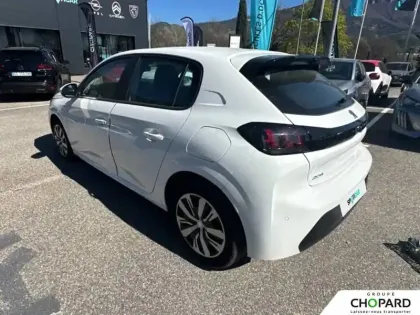 Photo 29 Peugeot 208  PureTech 100 S&S EAT8