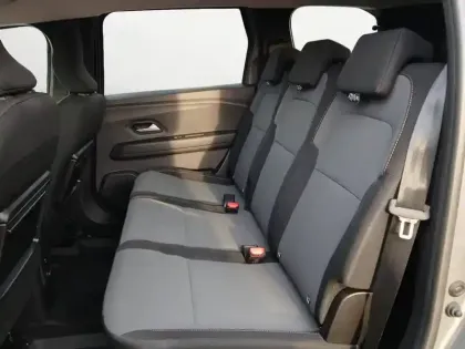 Photo 9 Dacia Jogger  Hybrid 140 7 places GSR2