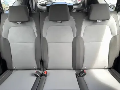 Photo 37 Dacia Jogger  Hybrid 140 7 places GSR2