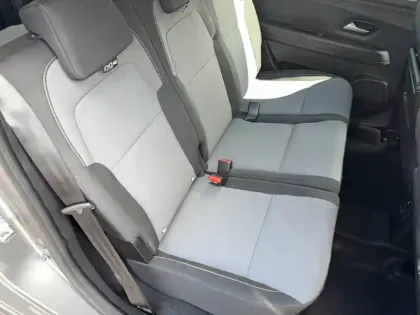 Photo 30 Dacia Jogger  Hybrid 140 7 places GSR2
