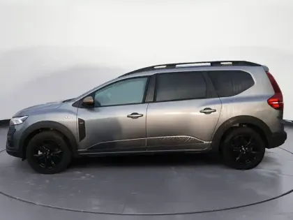 Photo 1 Dacia Jogger  Hybrid 140 7 places GSR2