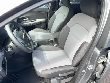 Photo 23 Dacia Jogger  Hybrid 140 7 places GSR2