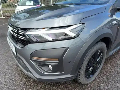 Photo 39 Dacia Jogger  Hybrid 140 7 places GSR2