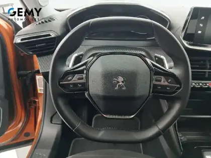 Photo 36 Peugeot 2008  PureTech 130 S&S EAT8