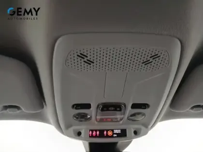Photo 40 Peugeot 2008  PureTech 130 S&S EAT8