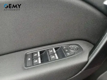 Photo 30 Renault Captur  E-Tech 145 - 21