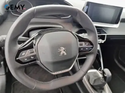 Photo 30 Peugeot 208  PureTech 75 S&S BVM5