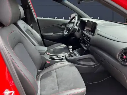 Photo 14 Hyundai Kona  1.0 T-GDi 120 Hybrid 48V