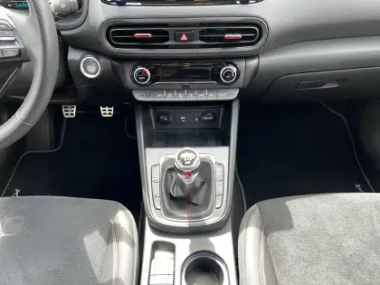 Photo 10 Hyundai Kona  1.0 T-GDi 120 Hybrid 48V