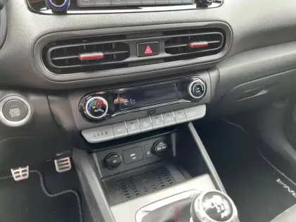 Photo 15 Hyundai Kona  1.0 T-GDi 120 Hybrid 48V