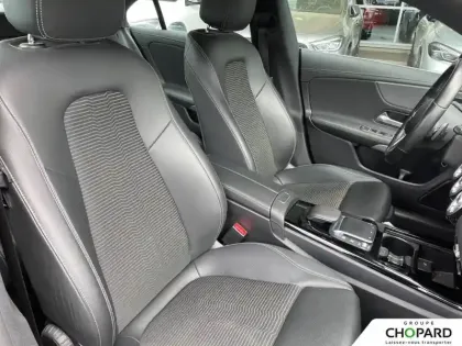 Photo 10 Mercedes CLA  Coupé 180 7G-DCT