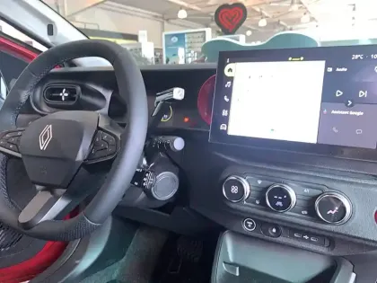 Photo 5 Renault Twingo  E-Tech Electrique 80 ch autonomie urbaine
