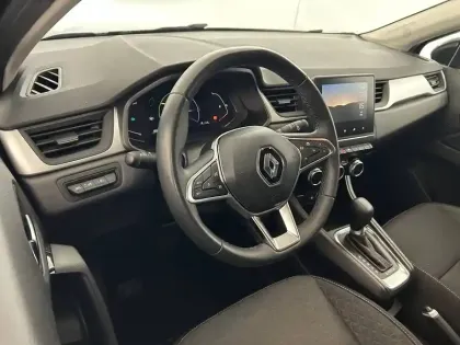 Photo 9 Renault Captur  E-Tech full hybrid 145