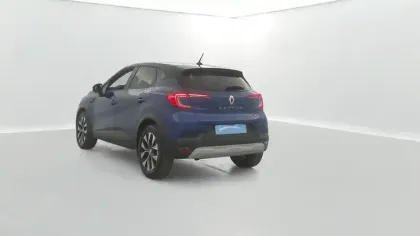 Photo 2 Renault Captur  E-Tech full hybrid 145
