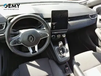 Photo 7 Renault Clio  E-Tech full hybrid 145