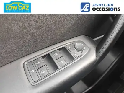 Photo 16 Renault Captur  TCe 90 - 21