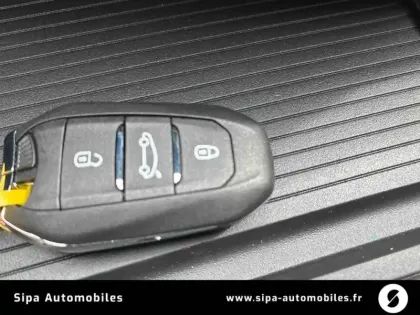 Photo 22 Opel Astra  Sports Tourer 1.2 Turbo Hybride 145 ch Automatique