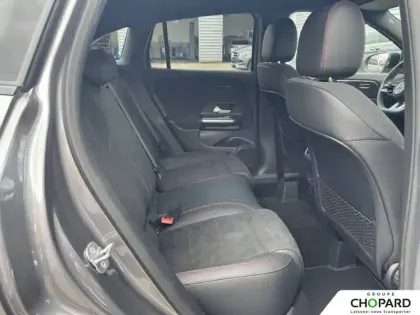 Photo 39 Mercedes GLB  250+ EQ