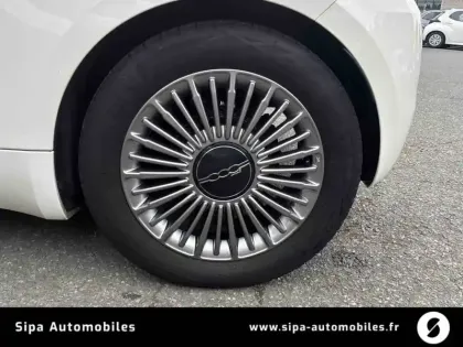 Photo 27 Fiat 500  e 95 ch