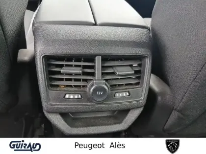 Photo 14 Peugeot 3008  PureTech 130ch S&S BVM6