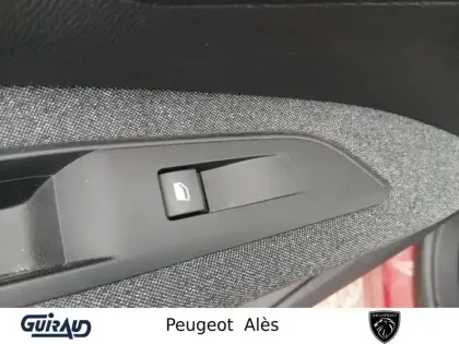 Photo 13 Peugeot 3008  PureTech 130ch S&S BVM6