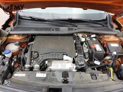 Photo 11 Peugeot 2008  PureTech 130 S&S EAT8
