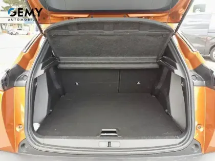 Photo 5 Peugeot 2008  PureTech 130 S&S EAT8