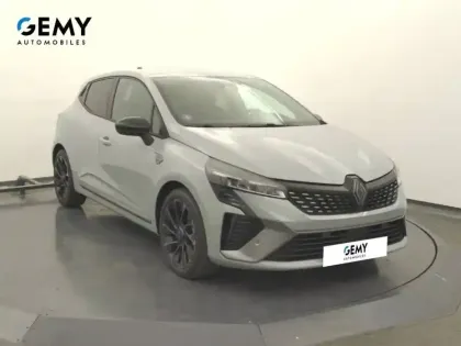 Photo 2 Renault Clio  E-Tech full hybrid 145