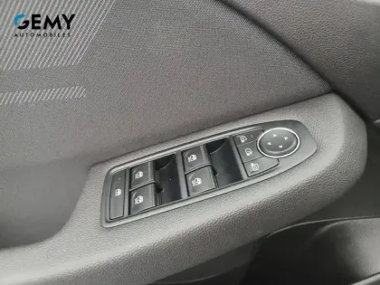 Photo 15 Renault Clio  E-Tech full hybrid 145