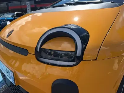 Photo 21 Renault Twingo  E-Tech Electrique 80 ch autonomie urbaine