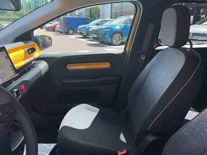 Photo 13 Renault Twingo  E-Tech Electrique 80 ch autonomie urbaine
