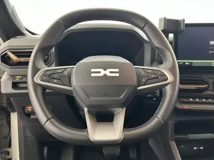Photo 36 Dacia Duster  Hybrid 140