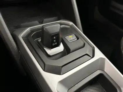 Photo 33 Dacia Duster  Hybrid 140