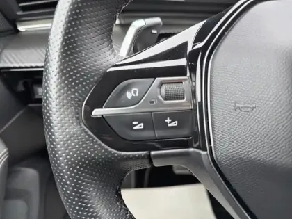 Photo 18 Peugeot 508  Hybrid 225 e-EAT8 GT