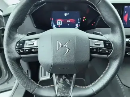 Photo 18 DS DS 4  BlueHDi 130 EAT8 Performance Line+