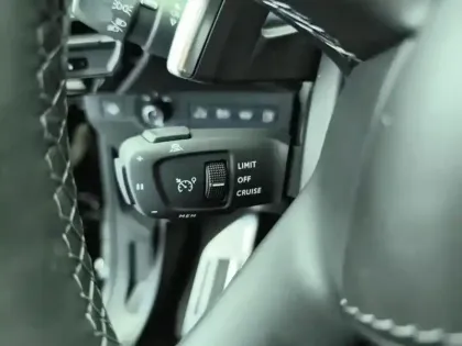 Photo 16 DS DS 7  Hybride Rechargeable E-Tense 300 EAT8 4x4 Opera