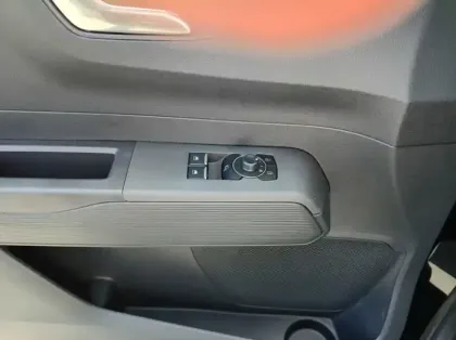 Photo 5 Ford Transit Courier Fourgonnette 1.0 EcoBoost 125ch Cabine Approfondie Trend DCT7