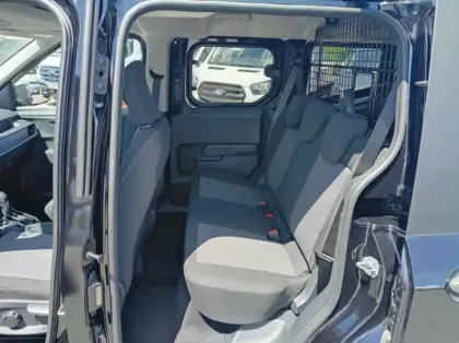 Photo 8 Ford Transit Courier Fourgonnette 1.0 EcoBoost 125ch Cabine Approfondie Trend DCT7