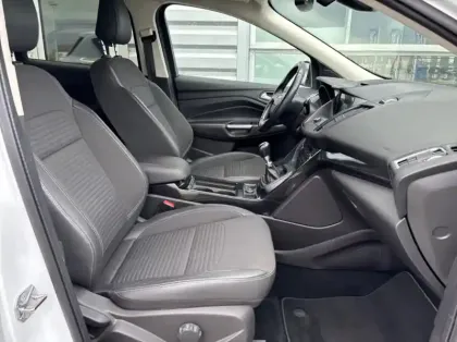 Photo 26 Ford Kuga 1.5 TDCi 120ch Stop&Start Titanium 4x2