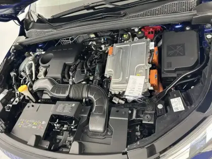 Photo 34 Renault Captur  E-Tech full hybrid 145 ch