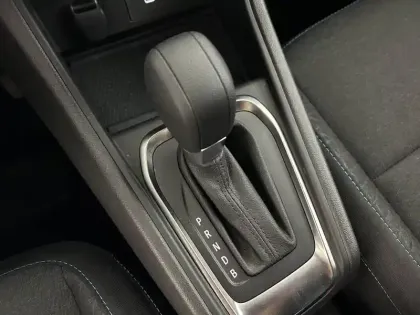 Photo 21 Renault Captur  E-Tech full hybrid 145 ch